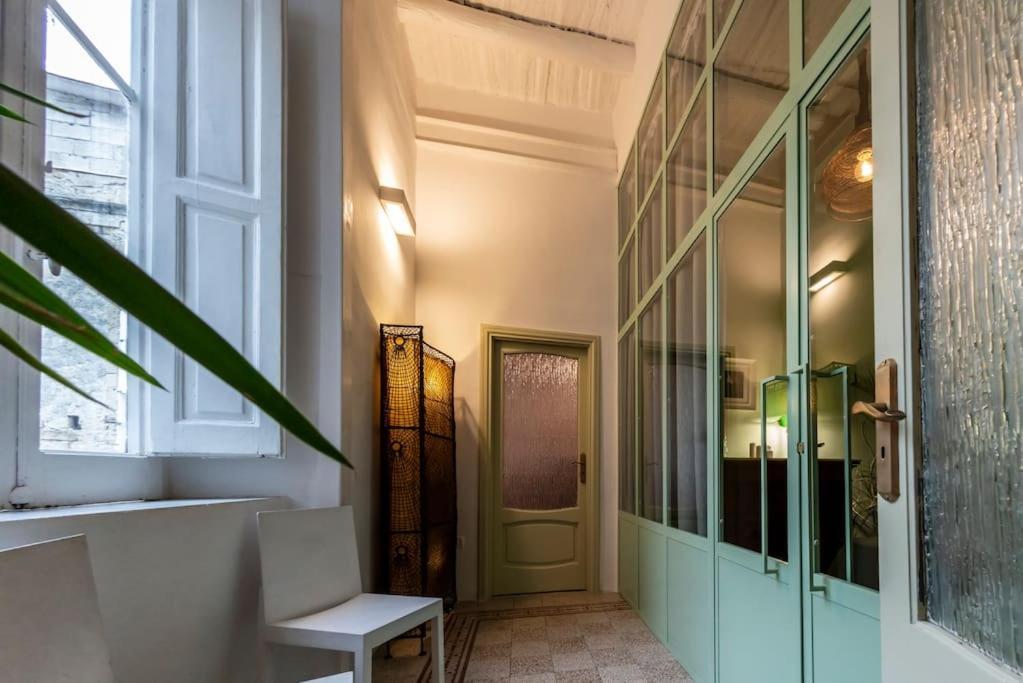 Charming Apartment With Balcony In The Historic Center Naples Extérieur photo