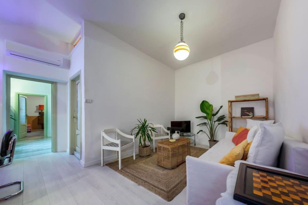 Charming Apartment With Balcony In The Historic Center Naples Extérieur photo